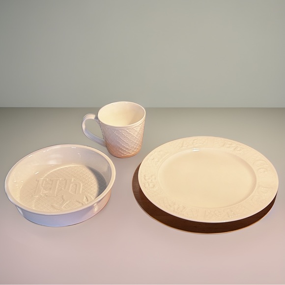 3-Piece Bone China Child Set - NIB - Picture 12 of 13